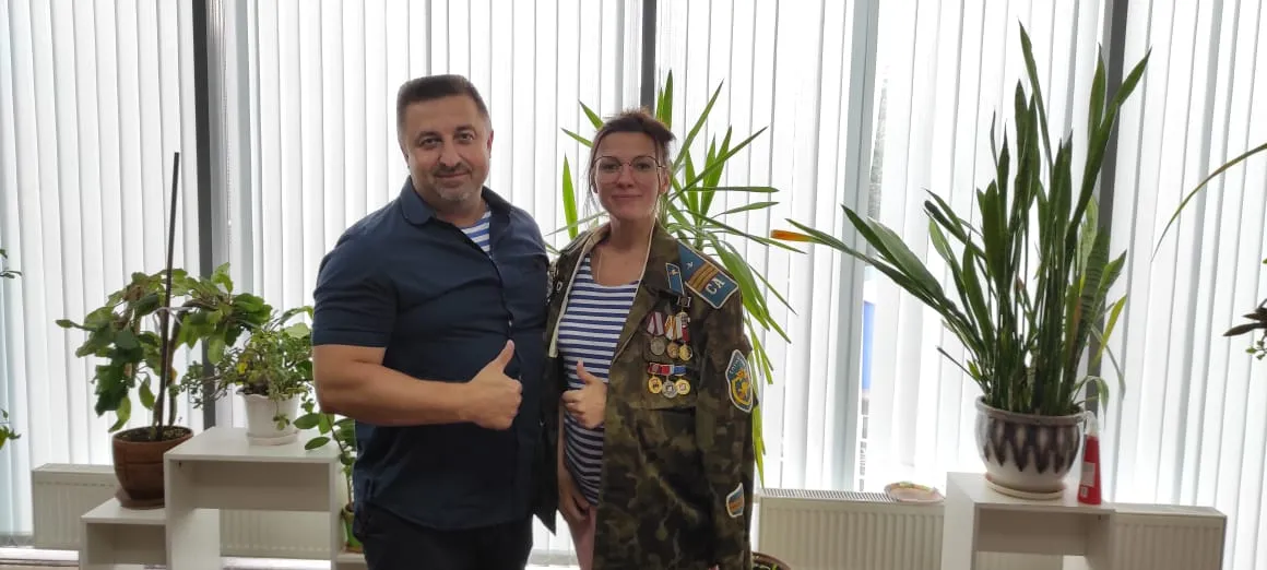 С праздником Воздушно-десантных войск! С праздником Воздушно-десантных войск!
