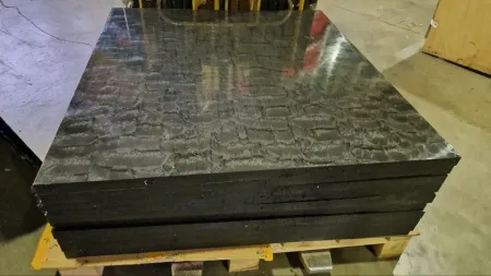 Капролон графитонаполненный листовой ПА-6 МГ 20 мм ( не менее 1000х1000 мм, 27 кг) ЭП ПРС