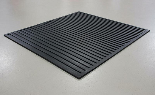 Диэлектрические коврики: назначение, особенности и критерии выбора